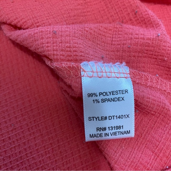 NAÏF Coral Colored Bell Sleeve Tie Neckline Blouse Crepe Material Plus Size 2X - Picture 9 of 9